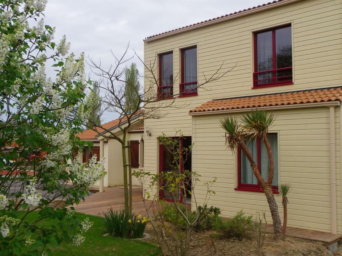 Le Logis De Saint-Martin Bed & Breakfast Haute-Goulaine Dış mekan fotoğraf